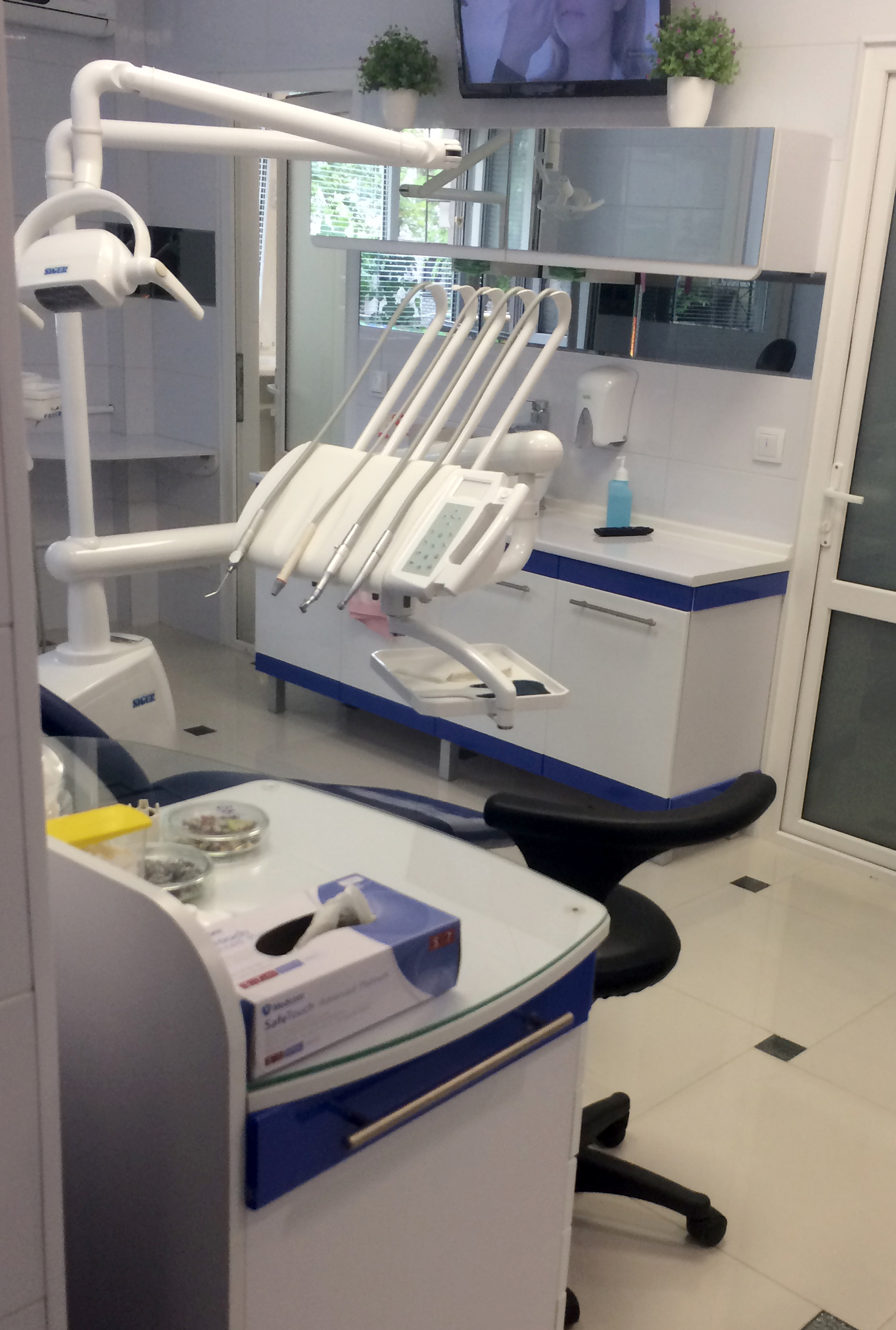 Мебель для стоматологии на заказ 3